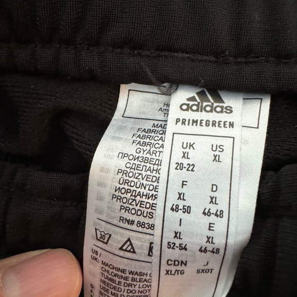 Mens Adidas track pants size XL black & white - Picture 3 of 4